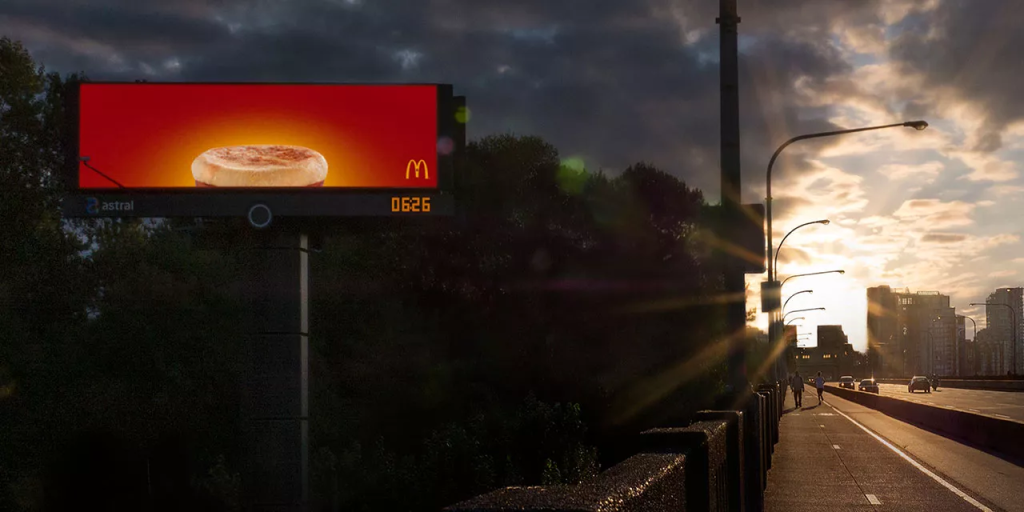 How Combining OOH and Mobile Advertising Can Skyrocket Your Brand’s Visibility